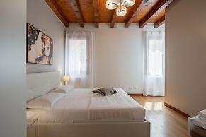 Herion Palace Apt 1 by Wonderful Italy
