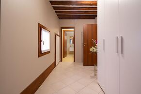 Herion Palace Apt 1 by Wonderful Italy