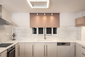 Niki's Villa - Luxury Seaview Villa!