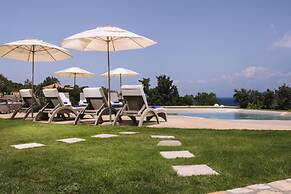 Niki's Villa - Luxury Seaview Villa!