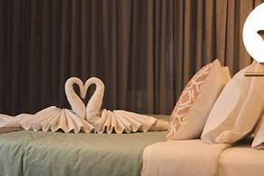 Niki's Villa - Luxury Seaview Villa!