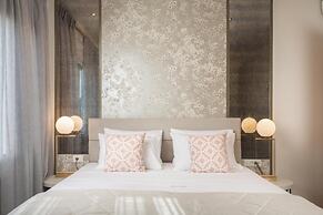 Niki's Villa - Luxury Seaview Villa!