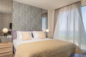 Niki's Villa - Luxury Seaview Villa!