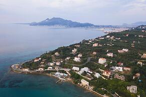 Niki's Villa - Luxury Seaview Villa!