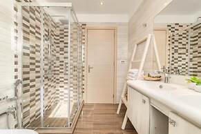 Niki's Villa - Luxury Seaview Villa!