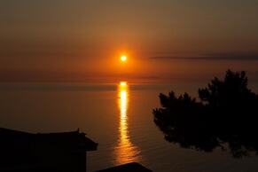 Niki's Villa - Luxury Seaview Villa!