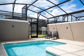 Vibrant Themed Home Prime Location