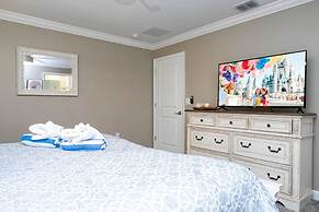 Vibrant Themed Home Prime Location