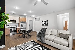 Midnight Manor Penthouse Suite The Gulch