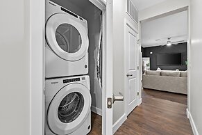 Midnight Manor Penthouse Suite The Gulch