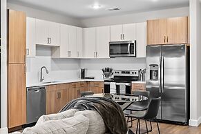 Midnight Manor Penthouse Suite The Gulch