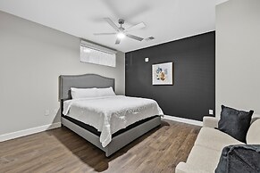 Midnight Manor Penthouse Suite The Gulch