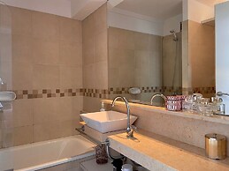 Suite Moderno con Piscina