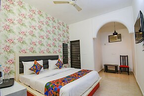 Fabexpress Gross Plaza