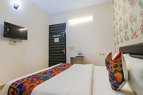 Fabexpress Gross Plaza