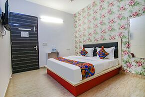 Fabexpress Gross Plaza