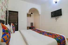 Fabexpress Gross Plaza