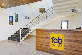 Fabhotel The Avr Grand