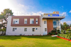 Fabhotel The Avr Grand