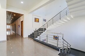 Fabhotel The Avr Grand