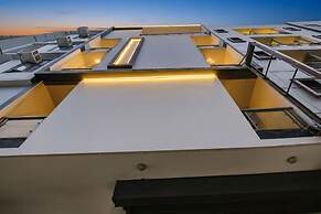 FabHotel Aerosky Inn