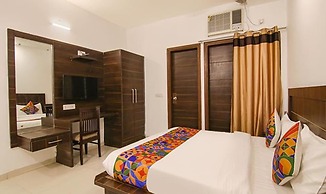 FabHotel Aerosky Inn