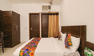 FabHotel Aerosky Inn
