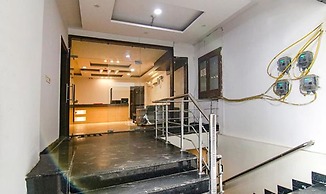 FabHotel Aerosky Inn