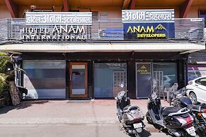 Fabhotel Anam International