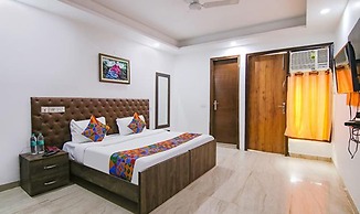 FabExpress The Premium Villa