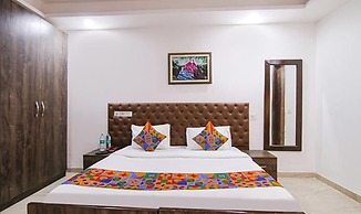 FabExpress The Premium Villa