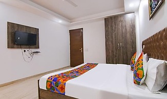 FabExpress The Premium Villa