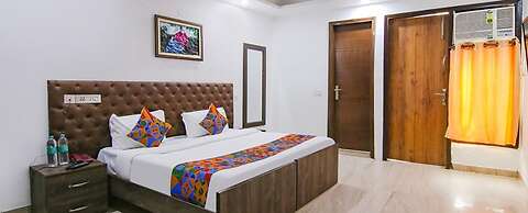 FabExpress The Premium Villa