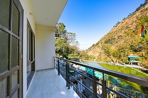 Fabhotel Kempty Lake Resort