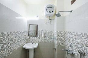 Fabhotel Kempty Lake Resort