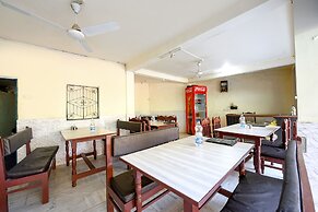 Fabhotel Kempty Lake Resort