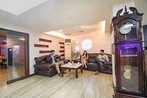 Fabhotel Emerald