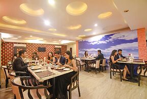 Fabhotel Emerald