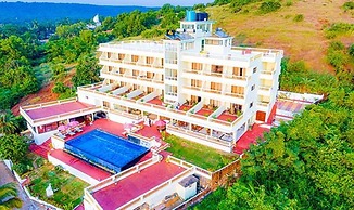 Fabhotel Prime Sparv Aulakhs Resort