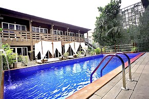 Fabhotel Prime Alekhya Suites