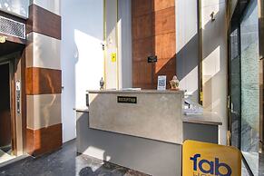 Fabhotel Prime K9 Crown