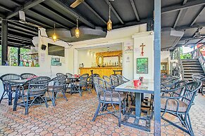 FabExpress Golden Nest Deluxe