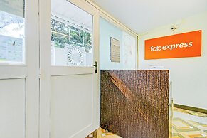 FabExpress Golden Nest Deluxe