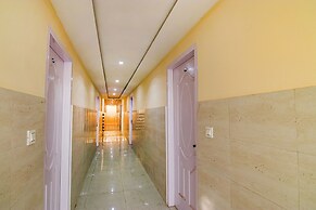 Fabhotel Hari Residency