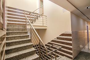 Fabhotel Hari Residency