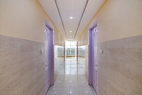 Fabhotel Hari Residency