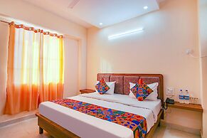 Fabhotel Hari Residency