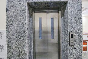 Fabhotel Hari Residency