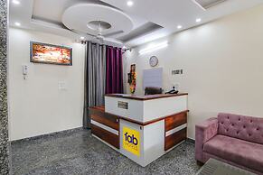 Fabhotel Hari Residency
