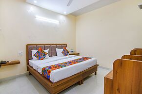 Fabhotel Hari Residency